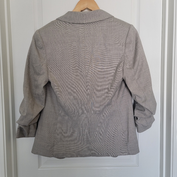 Open front H&M blazer size small - Picture 2 of 3